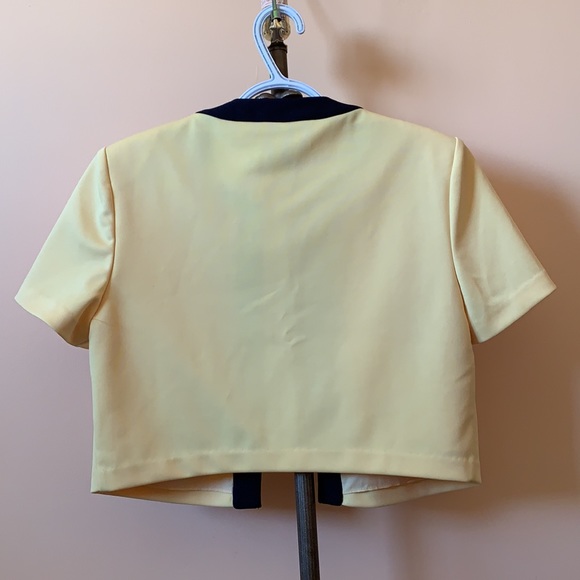 Yellow Crop Blazer - Picture 2 of 4